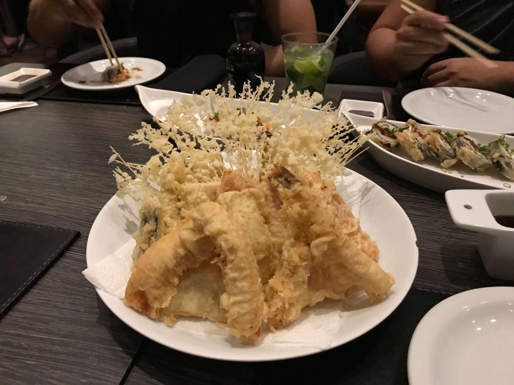 595169235_salvadortempura.thumb.jpg.641ace61a7b8b066b747fd5833be3994.jpg