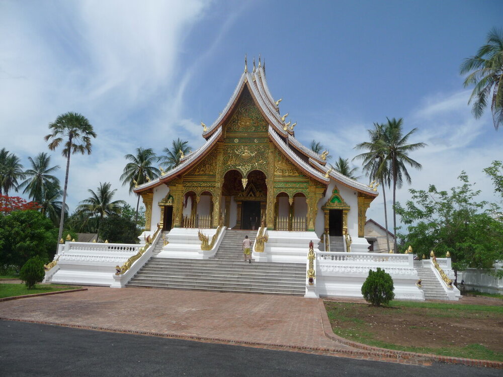 WAT MANOLOM.JPG