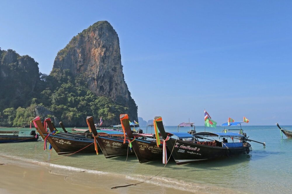 2088904849_railay(1).thumb.jpg.233f85304f57c0e6377b026e142c0664.jpg