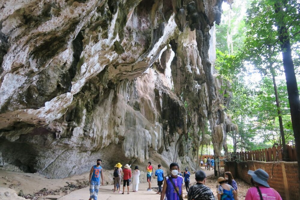 690667950_railay(5).thumb.jpg.1778655e4ad07eb0b2d7f2a18729909e.jpg