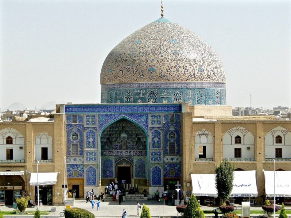 Esfahan_lr1.thumb.jpg.bea15ca43c95faa0c67b2eac4eaf8091.jpg