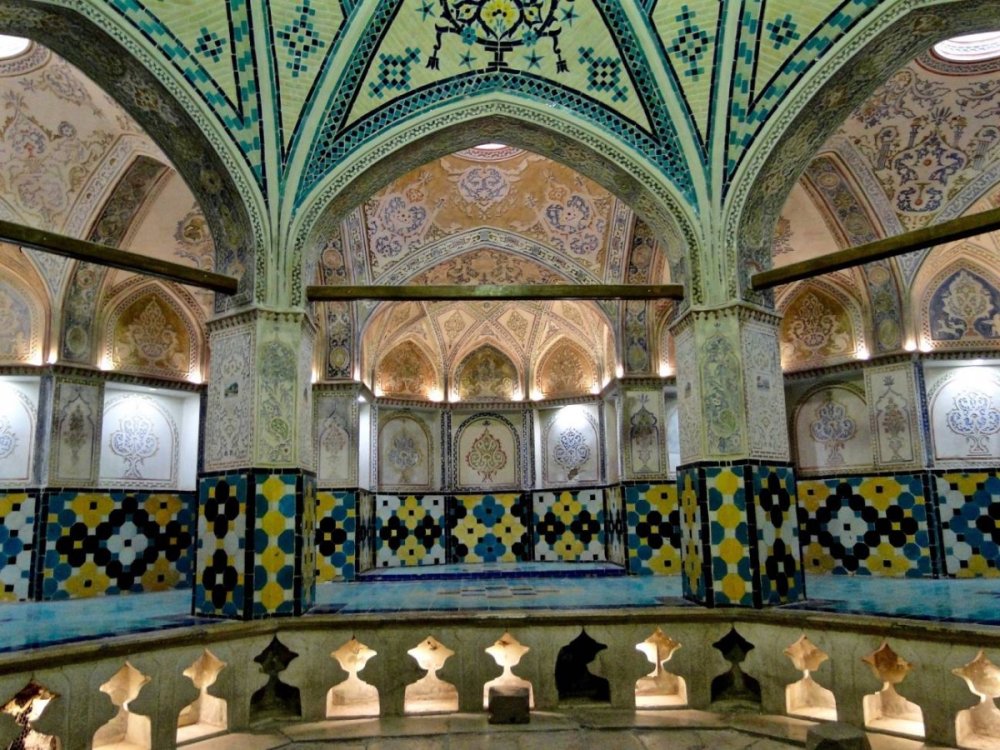 Kashan_Bath_House.thumb.jpg.91cf1a8091f17b242133f88f4b9887c2.jpg