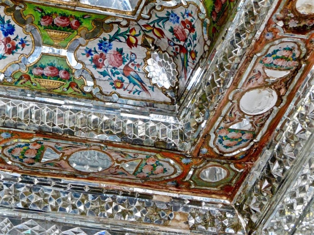 Shiraz_House_Ceiling_lr.thumb.jpg.06a342e20f71a750323434d287da826d.jpg