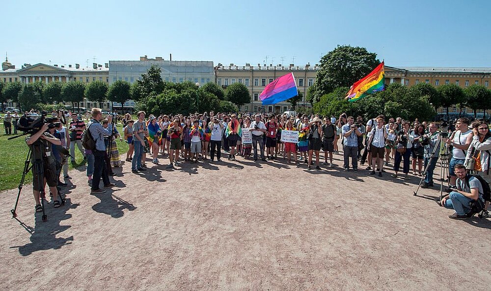 Spbpride2014_-_1.thumb.jpg.02b0c1c1dd209b599317030e2aa738bb.jpg