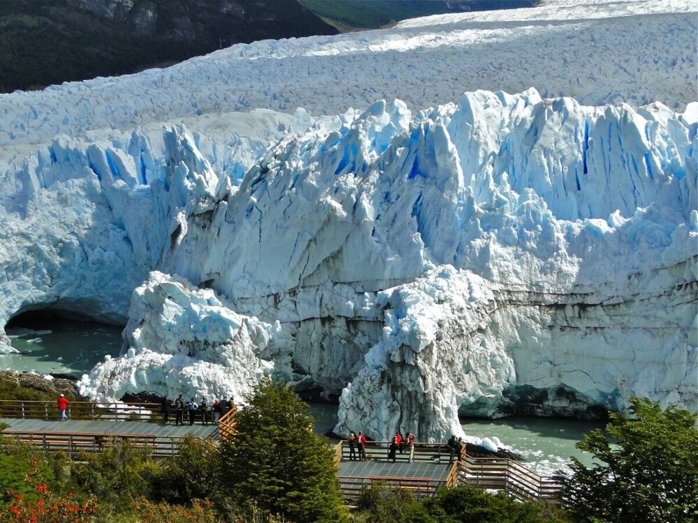 Perito_Moreno_Glacier3_lr.thumb.jpg.c7964375159f4b609497a492d0dc9fde.jpg