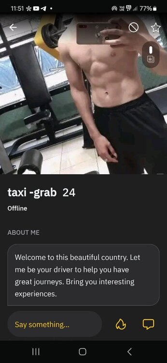 Le_anh_Grindr_profile.thumb.jpg.d1e5410d8454173b7c661596f2b845b3.jpg