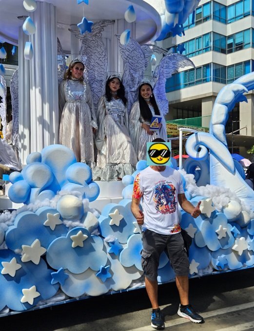 me_with_SINULOG_marchers_2.jpg.0515b21f6b11f52508c9a38f38bd44dc.jpg