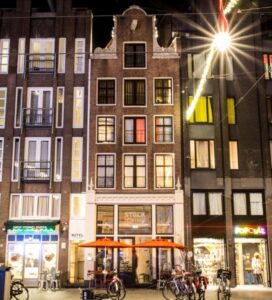 Gay places in Warmoesstraat in Amsterdam